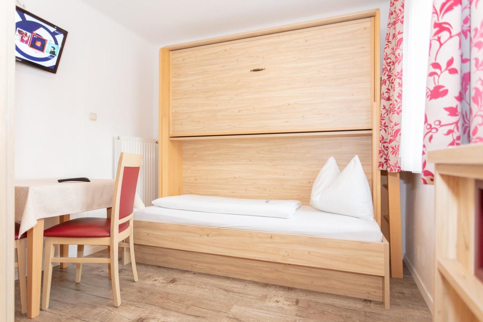 Schmittental Pension Self-Check-In Zell am See Exterior photo